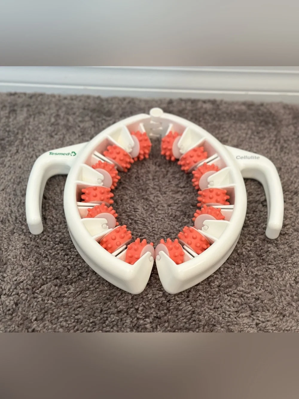 Tesmed Cellulite Massage Roller with Coral Spiked Rollers